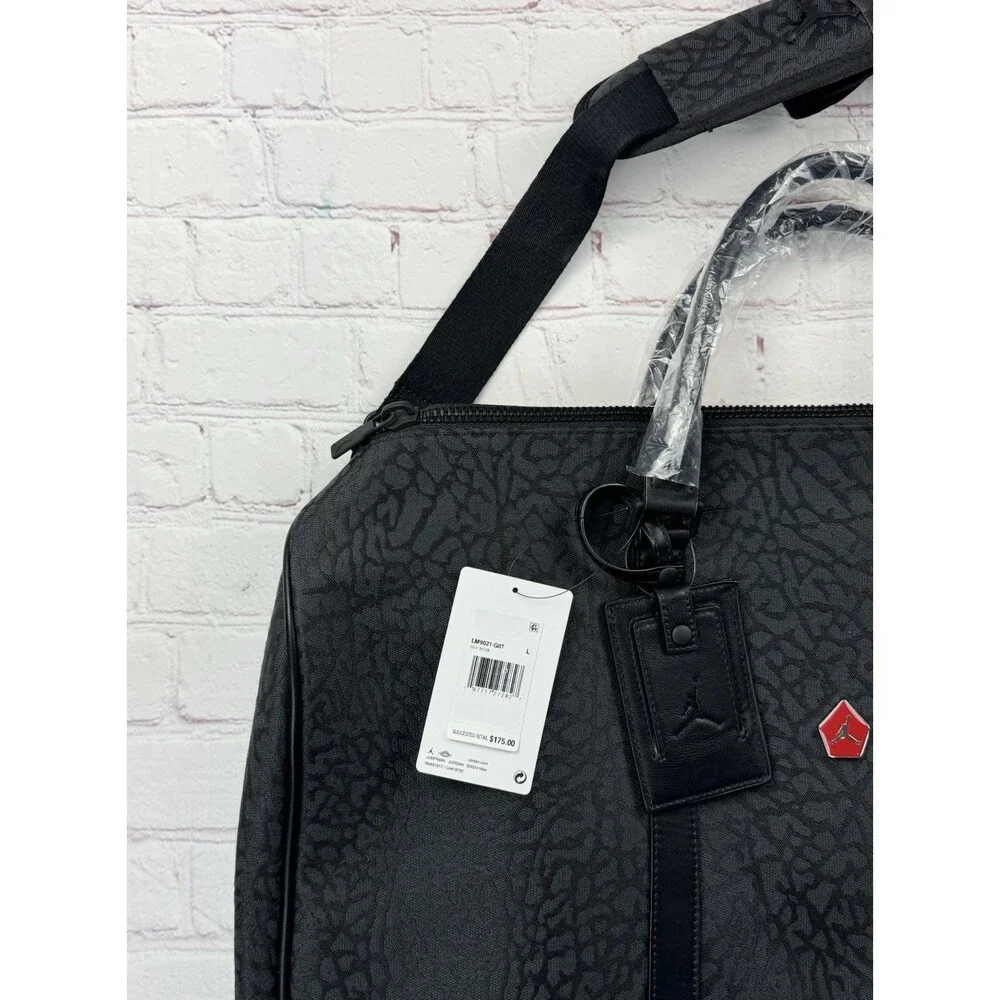 NEW Nike Jordan Icon Duffel Bag 40L Off Noir. Black. LM9021-GOT